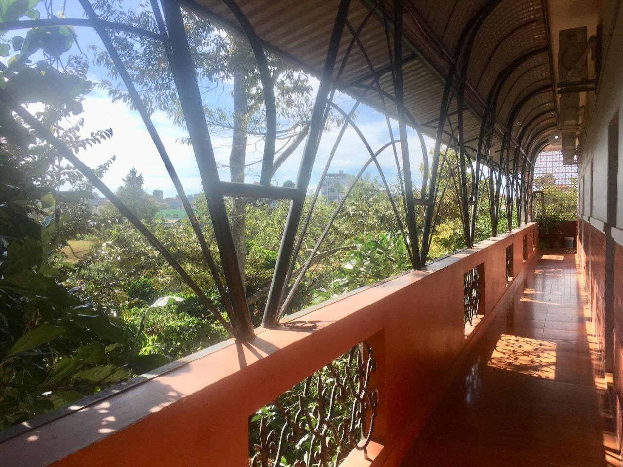 Anh Duong Hotel Bao Loc Luaran gambar